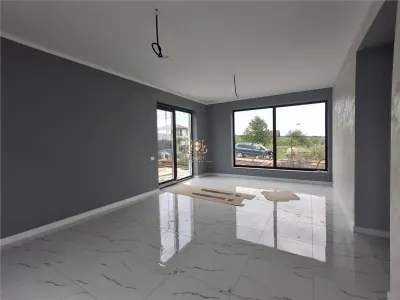Casa 4 camere 2 bai si dresing.Finisaje de Lux Bucium Visani. - foto 2