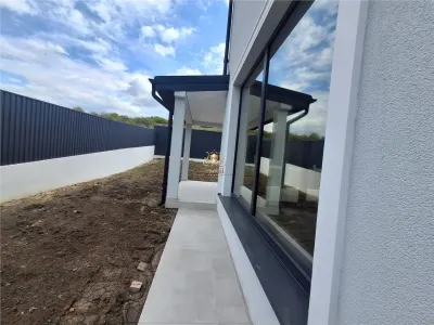 Oferta- Pret valabil 10 zile! Casa de LUX 4 camere -dresing- Bucium Visani. Comision 0! - foto 12