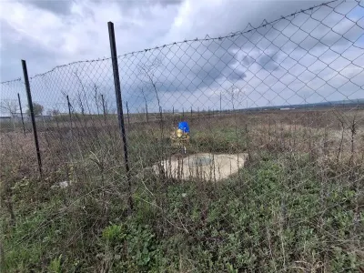IDEAL PENTRU INVESTITIE! 10000MP Teren la asfalt Voinesti! Utilitatile pe teren! - foto 4