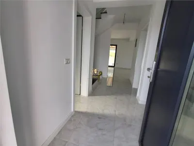 Vila moderna cu 595mp teren centru- BARNOVA  finalizare rapida! - foto 4
