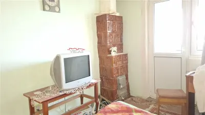 Apartament 3 camere, et 4, CT, logie+balcon - foto 6