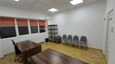 Inchiriez birou mobilat, zonă centrală - foto 3