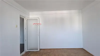 Apartament 2 camere, hol patrat, et 3, str Mare a Unirii - Focsani