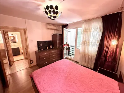 Vanzare apartament cu 3 camere Iz.Muresului - foto 2