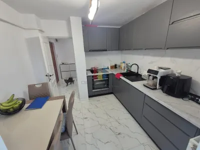 MOBILAT si UTILAT! Apartament 3 camere, zona Buzaului - foto 8