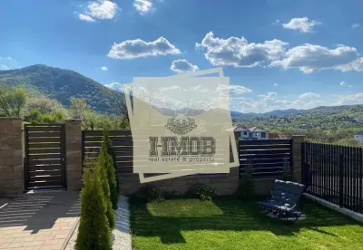 Casa individuala 5 camere 3 bai si garaj Cisnadie - foto 5