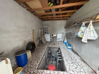 Casa  de vanzare in Golesti  cu 1.000mp teren - foto 18