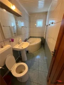 Apartament 3 camere, central, etaj 4 cu acoperis - foto 16