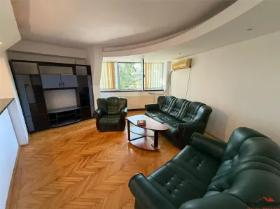 Apartament 3 camere, central, etaj 4 cu acoperis - foto 9
