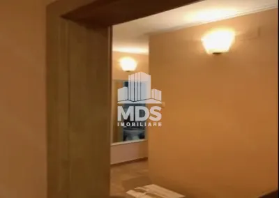 Decomandat la etaj 1 cu centrala propie in bloc anvelopat - foto 7