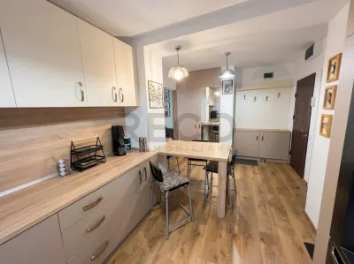 RECO, Apartament 3 camere, decomandat, renovat complet, etaj intermediar - foto 12