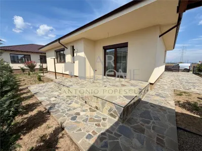 Casa 3 camere, prima inchiriere, in Ploiesti, zona Albert. - foto 2