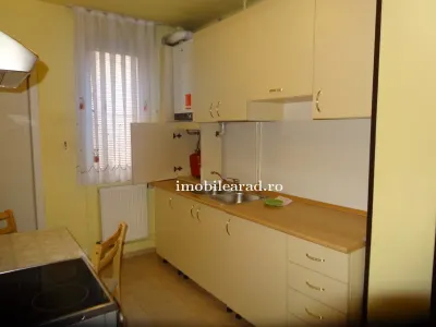 Inchiriez apartament 2 camere la etajul 1, zona Bancilor - foto 4