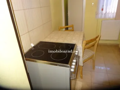 Inchiriez apartament 2 camere la etajul 1, zona Bancilor - foto 5