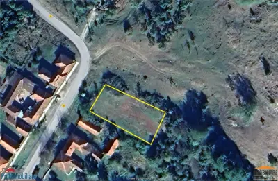 Loc de casa 1080 mp in Gurahont, cart. Iosasel - Gurahont