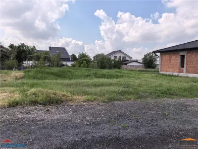 Teren 404 mp cu toate utilitatile - Loc de casa in Gai - RATE - Arad