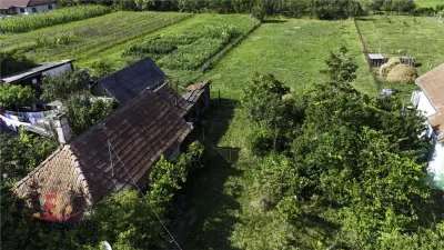 Casa din lemn si teren generos, Ernei, toate utilitatile - foto 3