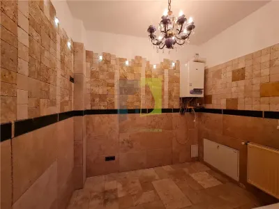 Casa in zona Gara - Piata Garii pretabila spatiu comercial - foto 5