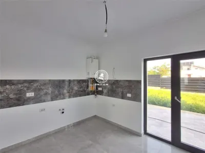 Vila duplex de vanzare in Rediu - foto 5
