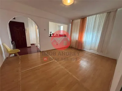 Apartament 2 camere decomandat, ultracentral - foto 2