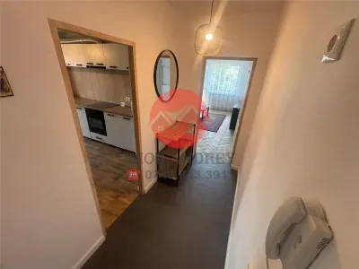 Apartament 3 camere Ultracentral, vedere Piata Civica - foto 11