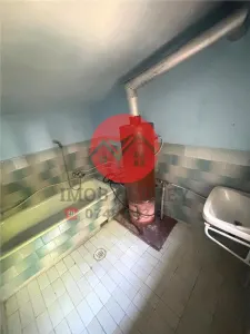 Casa si teren 5.000 mp, aproape de oras, 38.000 € - foto 13