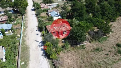 Casa batraneasca cu teren 3.706 mp in Iazurile - foto 2