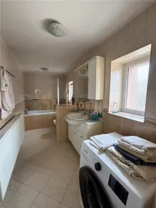 Proprietate cu 2 case in aceeasi curte si teren 24 ari - foto 7