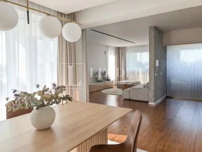 Penthouse modern cu 3 camere de inchiriat in pipera - foto 2