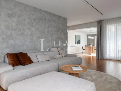 Penthouse modern cu 3 camere de inchiriat in pipera - foto 6
