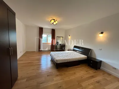 5-Bedroom Villa with Private Garden & Tennis Court - foto 12