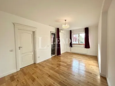 5-Bedroom Villa with Private Garden & Tennis Court - foto 13