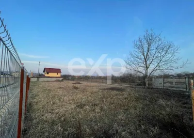 Teren împrejmuit, ideal construcție casă – Bascov, 700 mp, zonă liniștită - foto 2