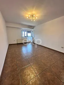 Apartament de inchiriat 3 camere zona Ultracentrala - foto 2