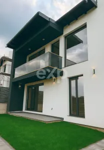 Vilă nouă în complex privat, 4 camere, 120 mp utili – Pitești - Pitesti