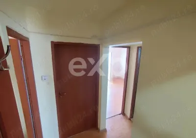 apartament 3 camere, decomandat - foto 4