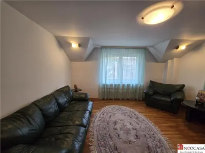 Vila versatila 7 camere + Garaj, Pivnita si Centrala Proprie, zona 1 Mai - Ion Mihalache | Ideala locuinta sau clinica - foto 21