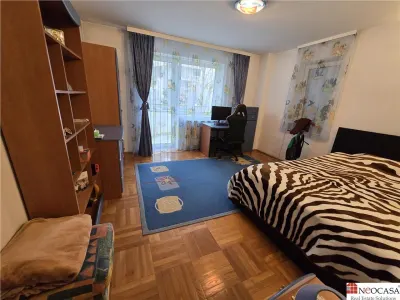 Vila versatila 7 camere + Garaj, Pivnita si Centrala Proprie, zona 1 Mai - Ion Mihalache | Ideala locuinta sau clinica - foto 7