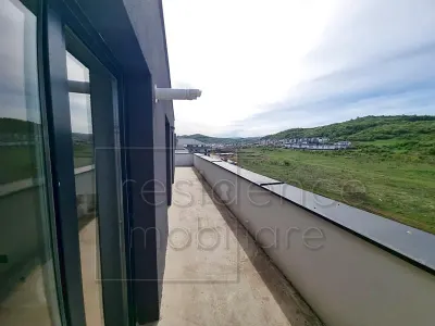 Apartament 2 camere, Floresti, zona Urusagului+Garaj - foto 8