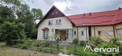Vila de vanzare cu 6 camere si teren 1000 mp in Cornu - Cornu