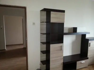 Apartament 2 Camere Decomandat – Podu Roș, Centrală Proprie - foto 4