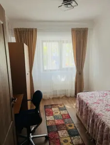 Apartament 3 camere de închiriat — Zona Centrală, Tg. Cucu / Podu de Fier - foto 4