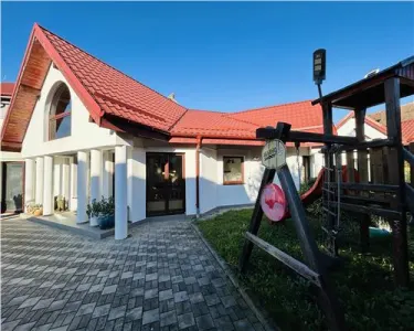 Vilă exclusivista in Cisnădie - oază de liniște și aer curat - foto 3