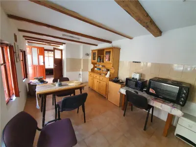 Casă Tradițională Săsească in loc.Aciliu cu 2974mp teren - foto 1