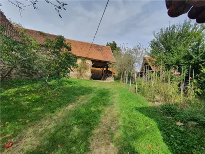 Casă Tradițională Săsească in loc.Aciliu cu 2974mp teren - foto 14