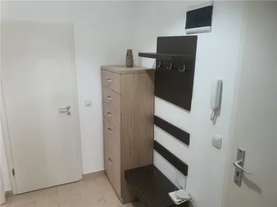 Apartament mobilat ,,la cheie cu boxă inclusă -Avantgarden, Sibiu - foto 14