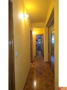 KM 5 _ Str. Salciilor  , Vila S+P+2E+M cu 10 camere,foisor si teren 453 mp - foto 10