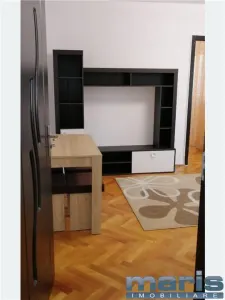 Apartament 2 camere Dambu Pietros etaj 3 - foto 6