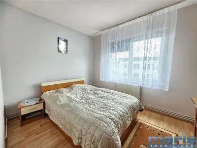 Apartament 3 camere 2 bai cartierul Tudor - foto 5