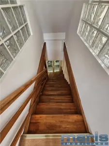 Casa 4 camere, S 110 mp Centru cu panouri pretabil servicii, birouri. - foto 6